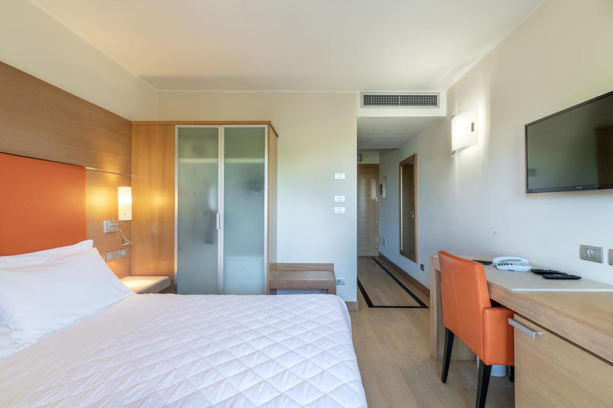 Hotel Villa Doimo Lignano Sabbiadoro Buitenkant foto